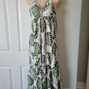 Palm leaf maxi Dress so soft size small